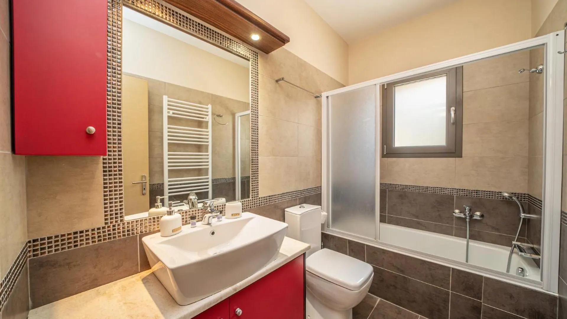 Villa Provenzo By Villa Plus Lourdata